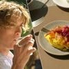 Was dit de venijnigste week ooit van ‘Met vier in bed’? “Dit was totaal géén luxe”