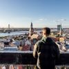 Letse inlichtingendienst deelt gids om Russische spionnen te ontmaskeren onder toeristen: “Let op slechte hygiëne”