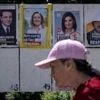 Présidentielle en Roumanie : nationaliste pro-Trump, maire pro-UE… qui sont les favoris du scrutin ?