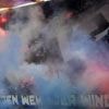2. Fußball-Bundesliga: HSV-Fans stürmen Rasen nach perfektem Aufstieg