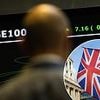 UK investor confidence slumps over weak growth fears